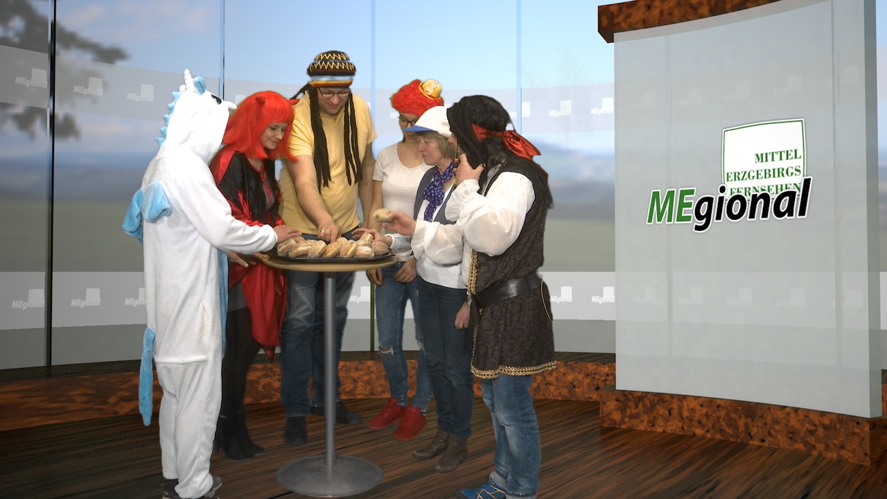 MEgional mit Narren zu Fasching im MEF Studio MEgional mit Narren zu Fasching im MEF Studio